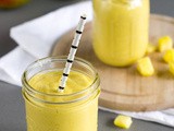 Mangosmoothie met kokos en ananas