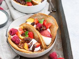 Pannenkoektaco’s met yoghurtslagroom en fruit