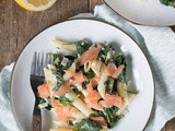 Pasta met spinazie en gerookte zalm