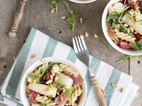 Pastasalade met asperges en serranoham