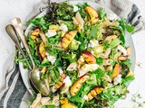 Pastasalade met nectarine en honing-mosterddressing