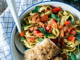 Witvis met Parmezaan en pasta pesto