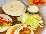 Wraps met kipshoarma en paprikareepjes