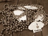 Collane and grembiule / beads and apron