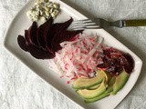 Red beet, avocado, blood orange and daikon salad / insalata di barbabietola rossa, avocado, arancia rossa e ravanelli