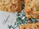 Scone con zucchine novelle e noci / baby zucchini and walnut scones