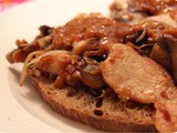 Bread with Chicken, Mushrooms and Bacon