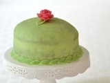 Green Tea & Strawberry Prinsesstårta (Daring Bakers' Challenge)