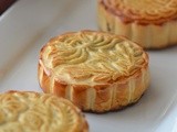 Red Bean Mooncakes