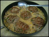 Bunless Mushroom Burgers in Mushroom-Wine Sauce