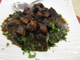 Portobello Mushrooms in Wine Sauce