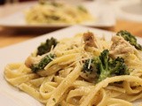 {Skinny} Grilled Chicken and Roasted Broccoli Fettuccine Alfredo