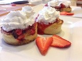 Valentine's Brunch: Ricotta Pancakes with Strawberry Sauce