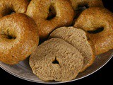 Whole Wheat Spinach Bagels