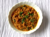 Tomato kurma/thakkali kurma recipe – easy side dish for rotis, idlis or dosas