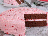 Syrup cake with strawberry mousse