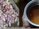 Vengaya oorugai/onion pickle recipe