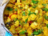 Aloo Gobi: Cauliflower and Potato Curry