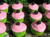 Blackberry and Apple Cupcakes