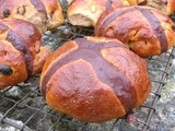 Choc Cross Buns