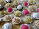 Christmas Bliss Balls – Cranberry, Pistachio, Coconut & Salted Caramel