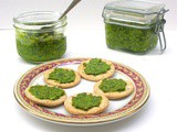 Fat Hen and Chickweed Pesto