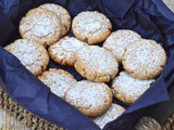 Maamoul – Date and Walnut Stuffed Cookies