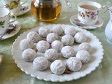 Vanilla Almond Cookies (vegan) & a Nice Cup of Tea