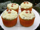 White Chocolate & Passionfruit Cupcakes