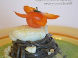 Spaghetti al nero con seppie e crema di piselli