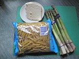 Pasta with ricotta and asparagus