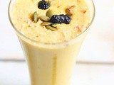 Banana Mango Smoothie Recipe (Vegan Recipe)