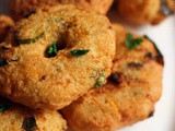 Instant Rava Vada Recipe | How To Make Rava Vada