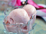 Strawberry Ice Cream Recipe (No Churn)