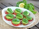 Heirloom Tomato Avocado Salad