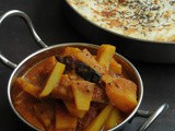 Rasawala Bateta Nu Shaak/Rasawala Aloo/Gujarati Aloo Curry