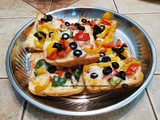 Open Veg Pizza Three colour capsicum and Onion Pizza