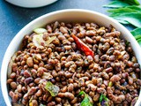 Kerala Style Cowpeas Sauté – Vanpayar Mezhukkupuratti