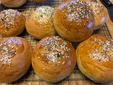 40-Minute Everything Bagel Dinner Rolls/Buns - fresh, fluffy, flavorful, fast