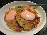 Crispy (Yellow) Summer Squash Pancakes w/ Fry Sauce