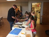 Kids in the kitchen Hog Dog, Let’s Make Lunch