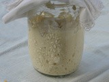 Commenti su Il rinfresco della pasta madre di Antonella Scialdone di Bột chua/ Sourdough starter | Thử nghiệm món ngon