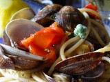 Spaghetti alla bottarga e arselle di Marceddì (vongole veraci)