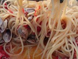 Spaghetti di gragnano con vongole e canocchie per lo “Spaghetto Day”