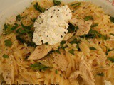 Κριθαρότο με cottage cheese και γαλοπούλα που περίσσεψε