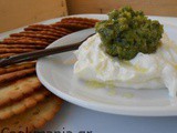 Crackers with pesto and katiki