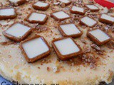 Orange tart with yogurt on cereal bars crust