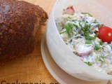 Potato salad with sour cream