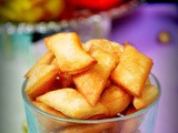 Sweet diamond cuts / sweet shankarpali / maida biscuits