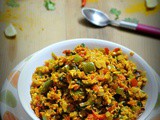 Tofu bhurji / scrambled tofu with spices - indian tofu recipes